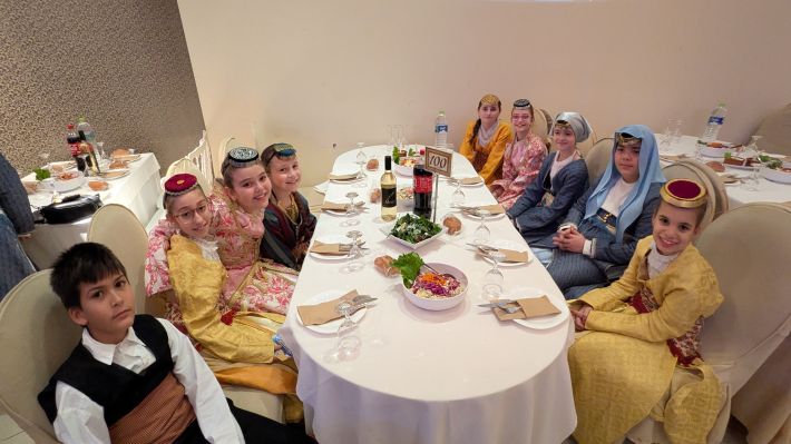 PXL_20251227_190411571